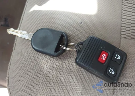 2005 Ford F-150 Lariat/Xl/Xlt из США, поврежденный, VIN 1FTPX12515NB45373